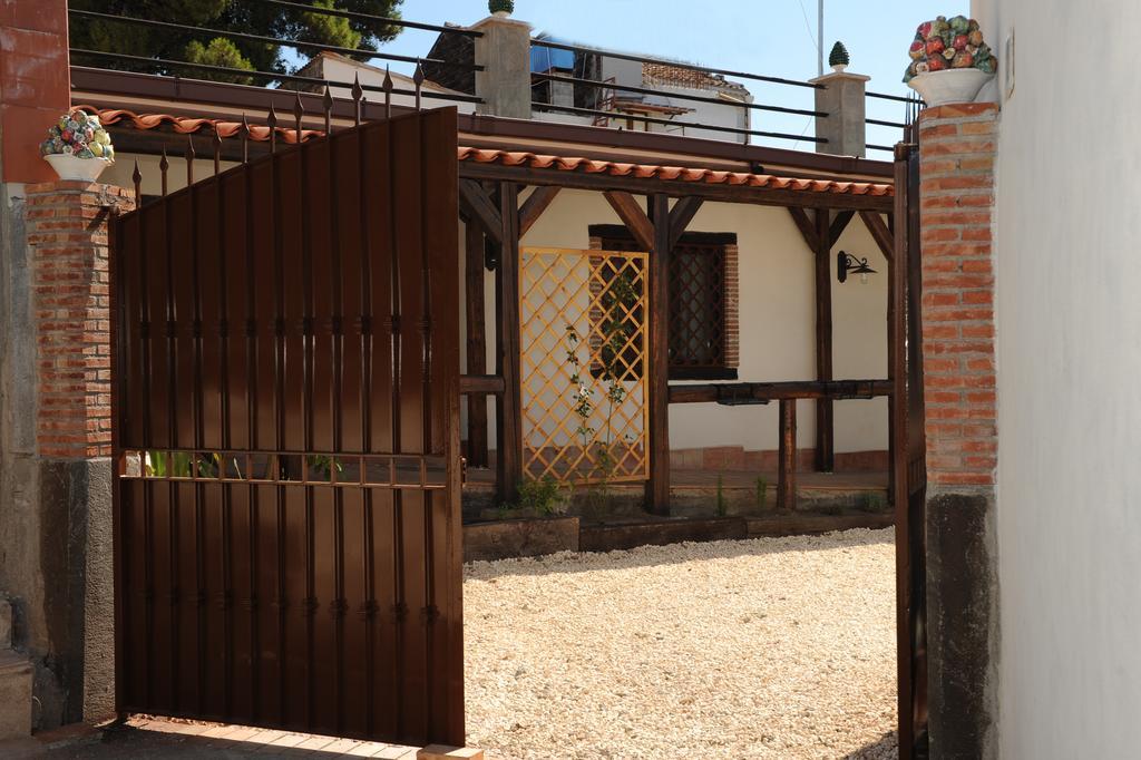 B&B Kephale Catânia Exterior foto